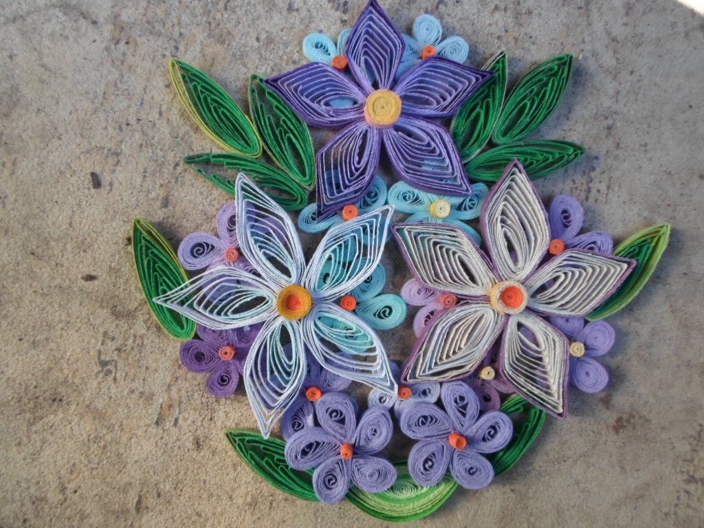 Quilled Paper Flower Wall Art: Spring Floral Decoration