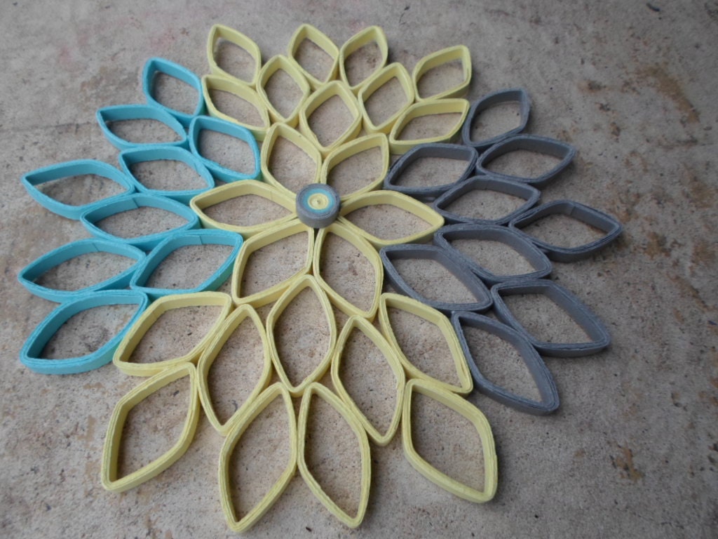 Handmade Paper Dahlia Wall Art: Modern Geometric Floral Decor