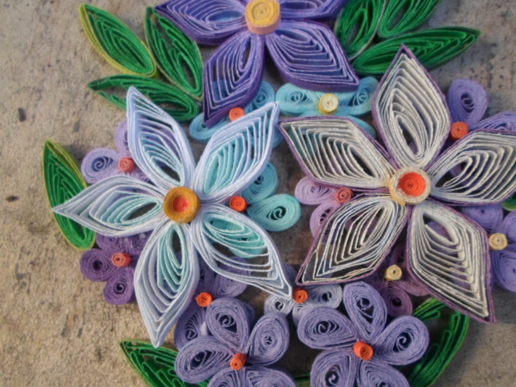 Quilled Paper Flower Wall Art: Spring Floral Decoration