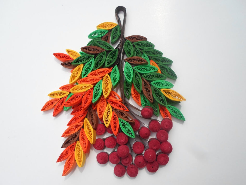 Quilled Cranberry Branch Wall Art: 3D Paper Decoration