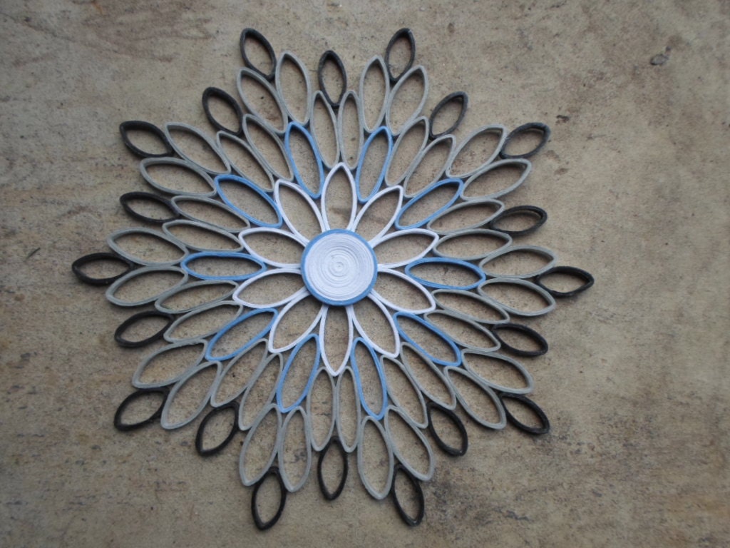 Gray Paper Flower Wall Art: Modern Geometric Home Decor