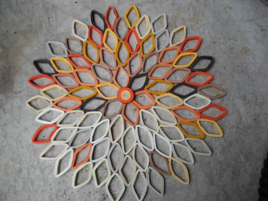 Handmade Paper Dahlia Wall Art: Modern 3D Floral Decor