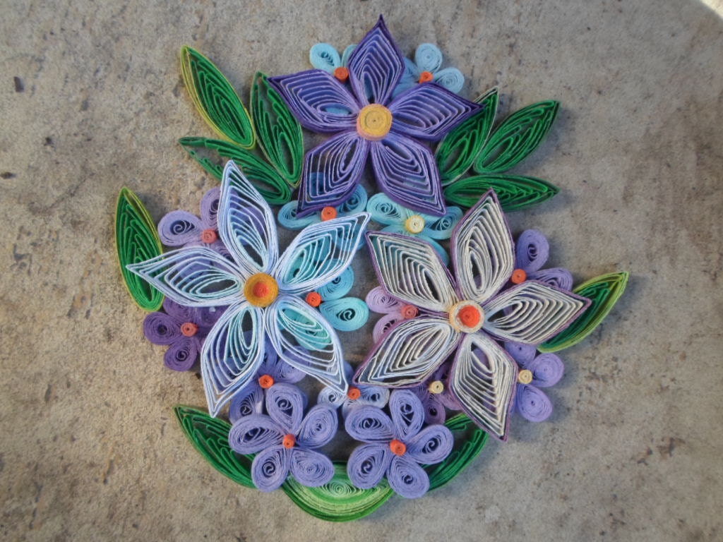 Quilled Paper Flower Wall Art: Spring Floral Decoration