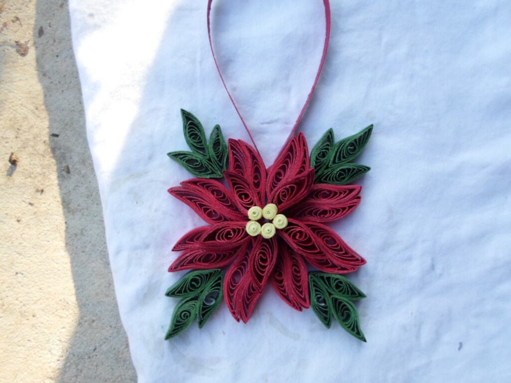Christmas tree ornament Red Green Holidays decoration Paper flower Quilling Paper art