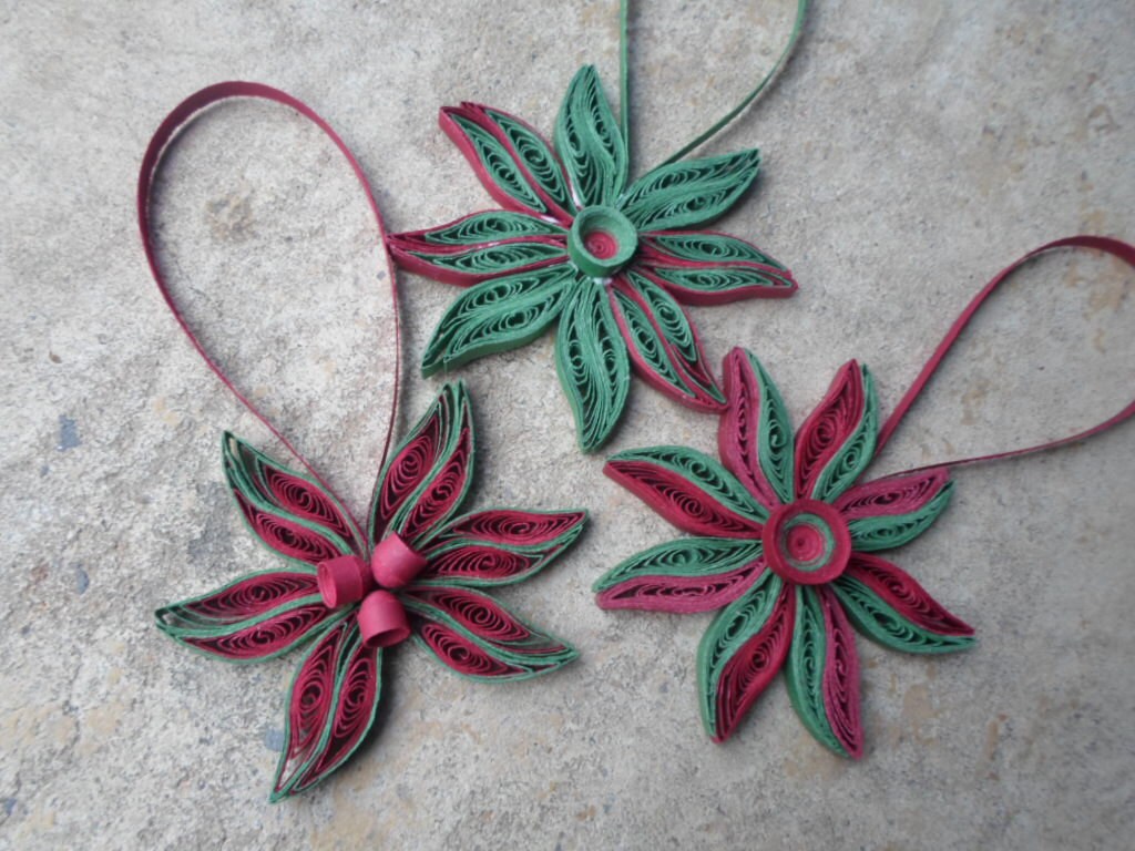Traditional red green Christmas tree ornaments Set of 3 Paper quilling ornaments Holidays decorations