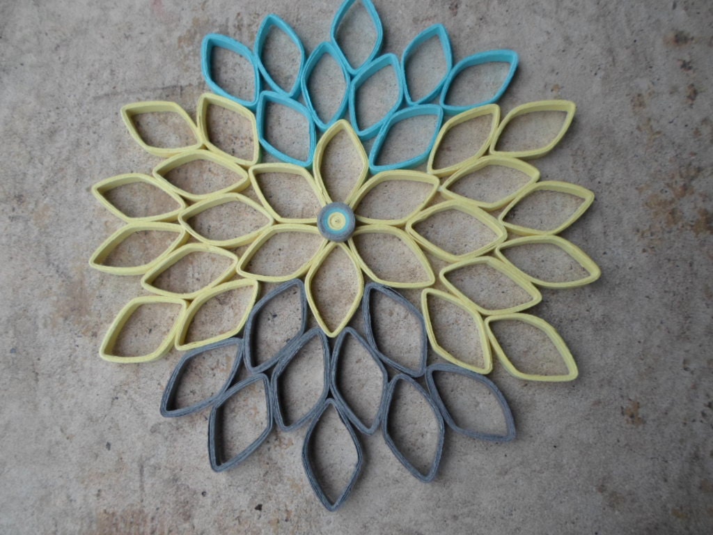 Handmade Paper Dahlia Wall Art: Modern Geometric Floral Decor