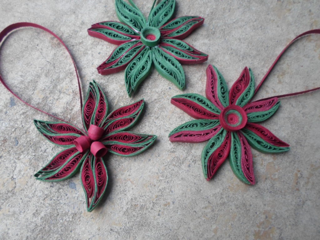 Traditional red green Christmas tree ornaments Set of 3 Paper quilling ornaments Holidays decorations