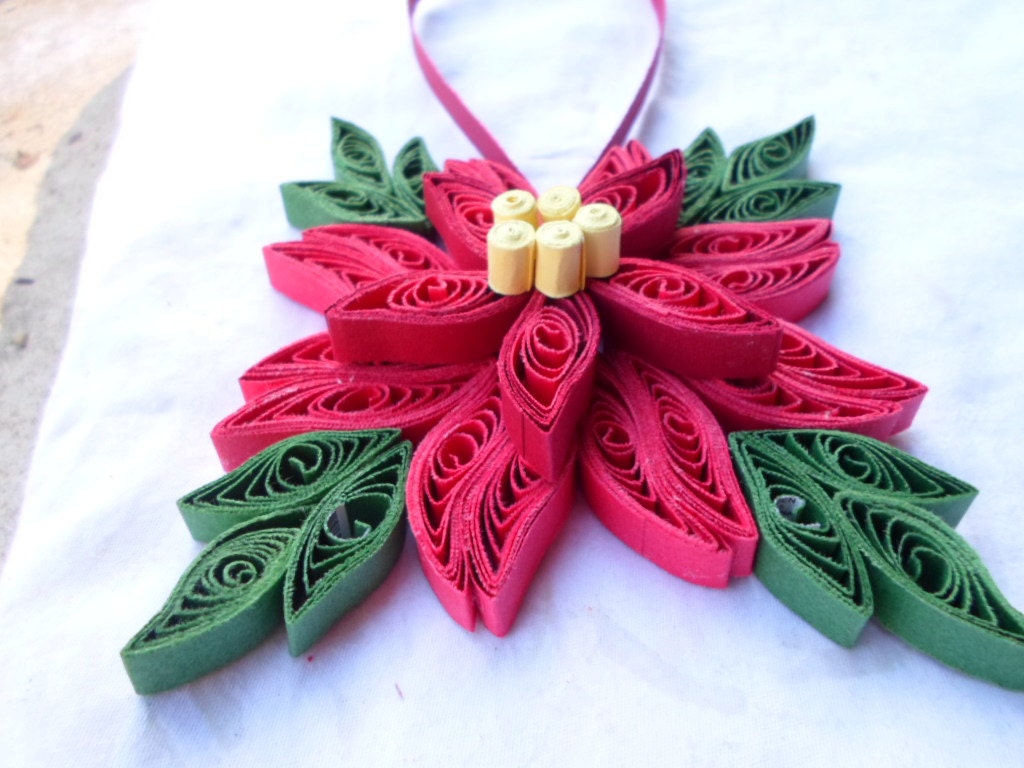 Christmas tree ornament Red Green Holidays decoration Paper flower Quilling Paper art